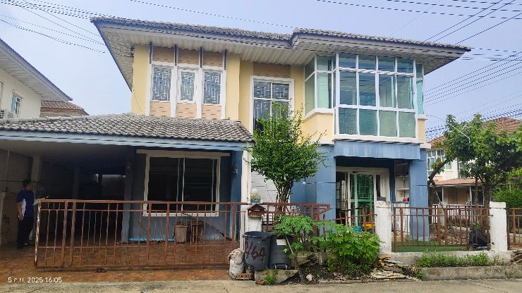 รูป ขายด่วน! บ้านเดี่ยว “หลังมุม” พฤกษาวิลเลจ 12 คลอง 2 คลองหลวง จ.ปทุมธานี
ราคา 2.8 ล้านบาท (ถูกกว่าตลาด)
- รูปที่ 1/10