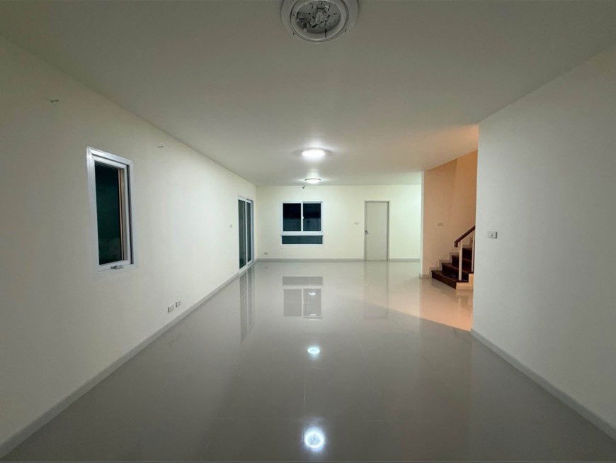 รูป 🏡ขายและปล่อยให้เช่า บ้านเดี่ยว 2 ชั้น โครงการประภาทรัพย์ หทัยราษฎร์ 39 3 ห้องนอน 3 ห้องน้ำ บ้านใหม่เอี่ยม ไม่เคยเข้าอยู่ บรรยากาศสงบ - รูปที่ 2/11