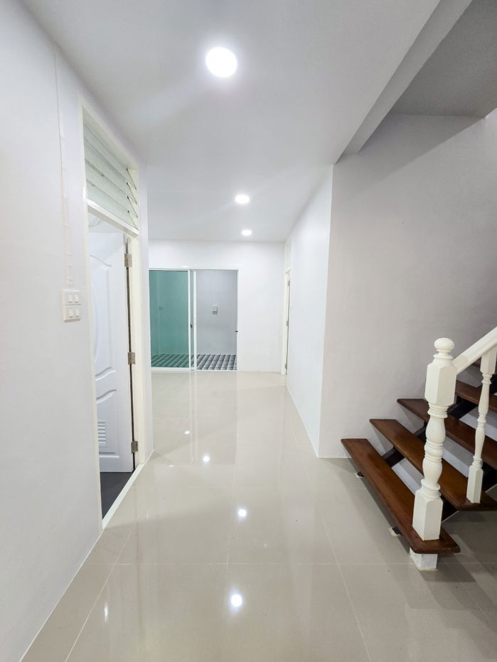 รูป ทาวน์เฮ้าส์2ชั้น รีโนเวทใหม่ สไตล์นอร์ดิก เนื้อที่เยอะกว้าง  หมู่บ้าน อยู่เจริญ 4 ลาดสวาย ลำลูกกา ปทุมธานี - รูปที่ 15/41