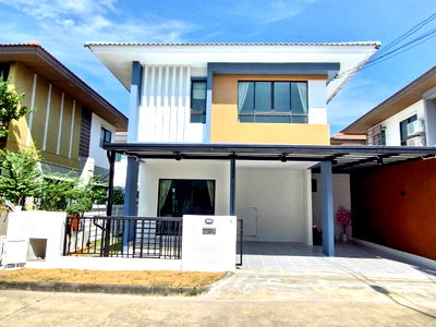 บ้านแฝด กรุงเทพมหานคร : ขายบ้านแฝด2 ชั้น หมู่บ้านพร้อมพัฒน์ไพร์ม  สไตล์บ้านเดี่ยว สภาพรีโนเวทใหม่ทั้งหลัง