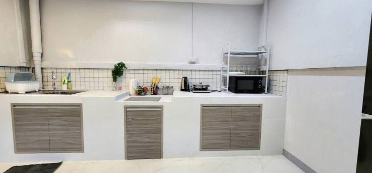 รูป ปล่อยเช่าทาวน์โฮมรีโนเวทใกล้เซนเฟส พร้อมเฟอร์ฯ ( รับระยะสั้น ) หลัง ร.พ.เทพปัญญา , ใกล้เซนเฟส , รวมโชคมอลค์ ,นิมมาน , เมญ่า ( ศรีอนันต์ทาวน์โฮม ) - รูปที่ 11/34