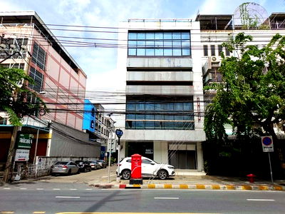สำนักงาน ม.เทคโนโลยีพระจอมเกล้าธนบุรี : B13147 ขายสำนักงาน ประชาอุทิศ แขวงราษฎร์บูรณะ เขตราษฎร์บูรณะ กรุงเทพมหานคร