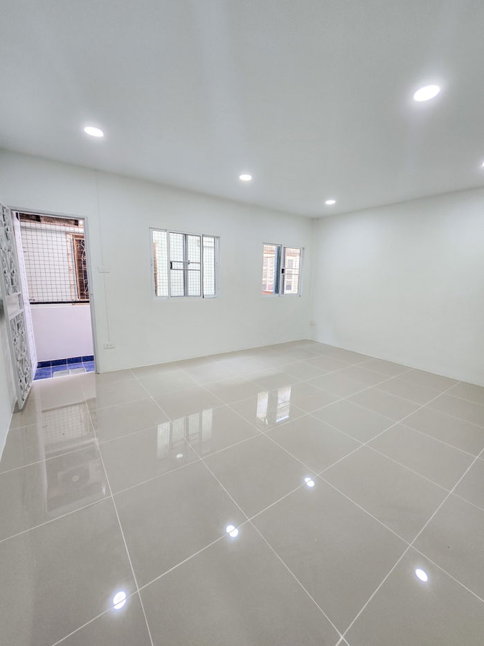 รูป ทาวน์เฮ้าส์ รีโนเวทใหม่ ทำเลดี หมู่บ้าน บัญทิตโฮม ซอยวิภาวดีรังสิต 76 แขวงสนามบิน เขตดอนเมือง ใกล้สนามบิน ทางด่วน - รูปที่ 24/37