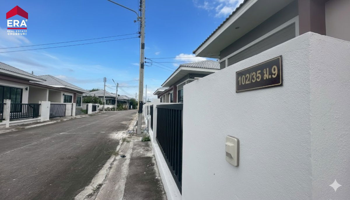 รูป บ้านมีสุข 8 พนัสนิคม โปรแรงส่งท้ายปี! เลือกรับคูปอง 200,000 บาททันที - รูปที่ 11/13