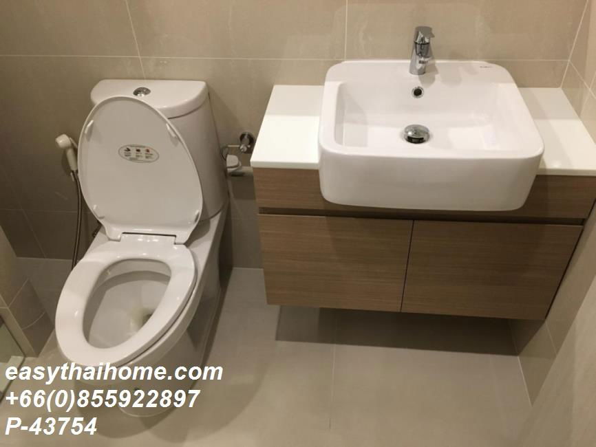 รูป P-43754 ให้เช่า คอนโด โนเบิล รีวอลฟ์ รัชดา Ratchadaphisek 6 Alley, Huai Khwang, Bangkok พร้อมอยู่ ราคาถูก Line Id @easythaihome 085-592-2897 - รูปที่ 4/8