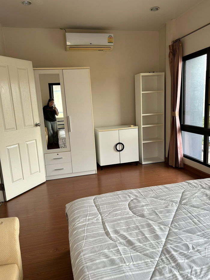 รูป 🏡 ปล่อยเช่าและให้ขาย บ้านเดี่ยว – หมู่บ้านวราบดินทร์ วงแหวนลำลูกกาคลอง 5 3 ห้องนอน 2 ห้องน้ำ ทำเลดี ใกล้ตลาด - รูปที่ 11/15