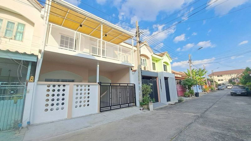 รูป ขายทาวน์เฮ้าส์ 2 ชั้น ตกแต่งใหม่ หมู่บ้านบัวทองธานี - บางบัวทอง พื้นที่ 20.5 ตารางวา 4 ห้องนอน 2 ห้องน้ำ - รูปที่ 14/14