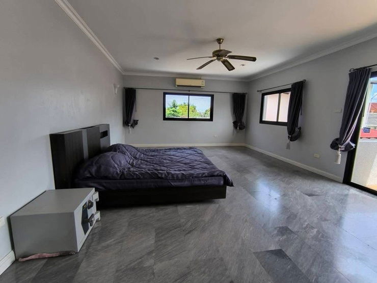 picture Two-Story House for Rent • Size: 3 Bedrooms, 3 Bathrooms, 111 sq - 2/17