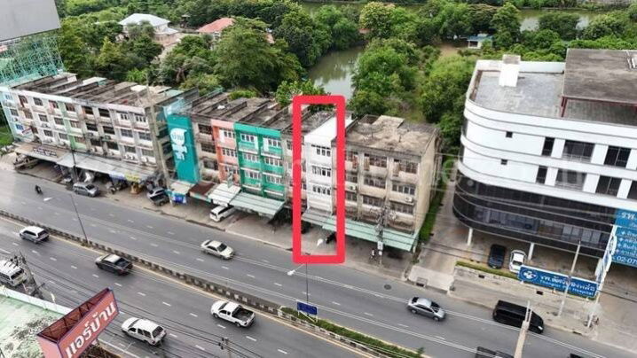 รูป อาคารพาณิชย์ 4 ชั้น แยกปากเกร็ด นนทบุรี ทำเลดี ราคาถูก - รูปที่ 3/14