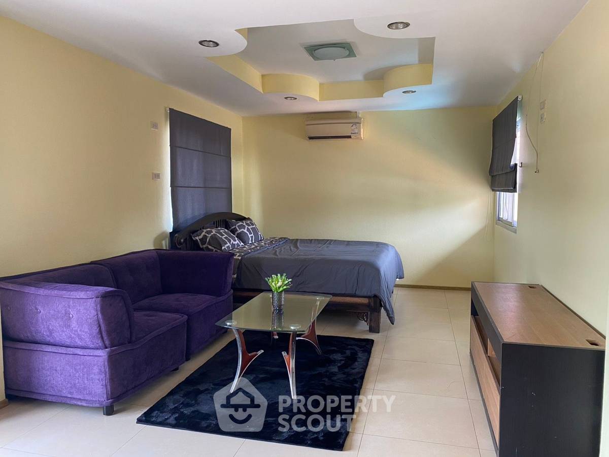 รูป วิลล่า 3-ห้องนอน ใกล้ พัทยาตะวันออก (ID 2471266) - รูปที่ 7/26