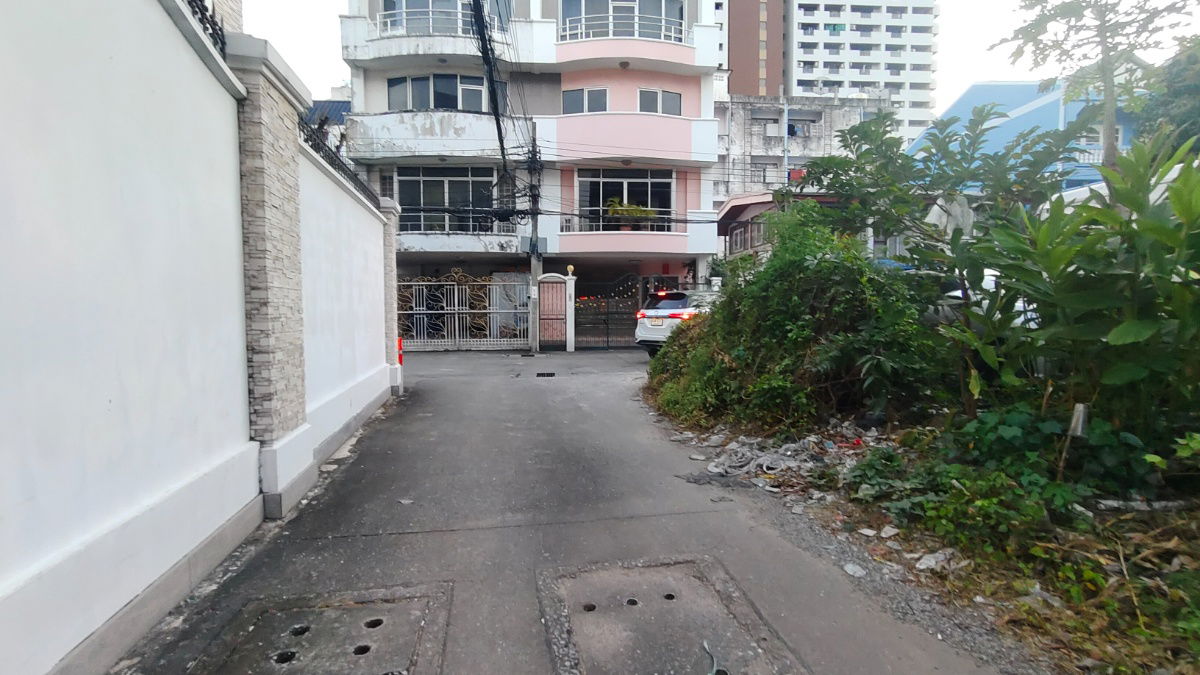 รูป ขาย ตึกแถว 3 คูหา 4 ชั้นครึ่ง ขนาด 59 ตร.ว บากองอนุสรณ์ 2 ช่องนนทรี - รูปที่ 31/31