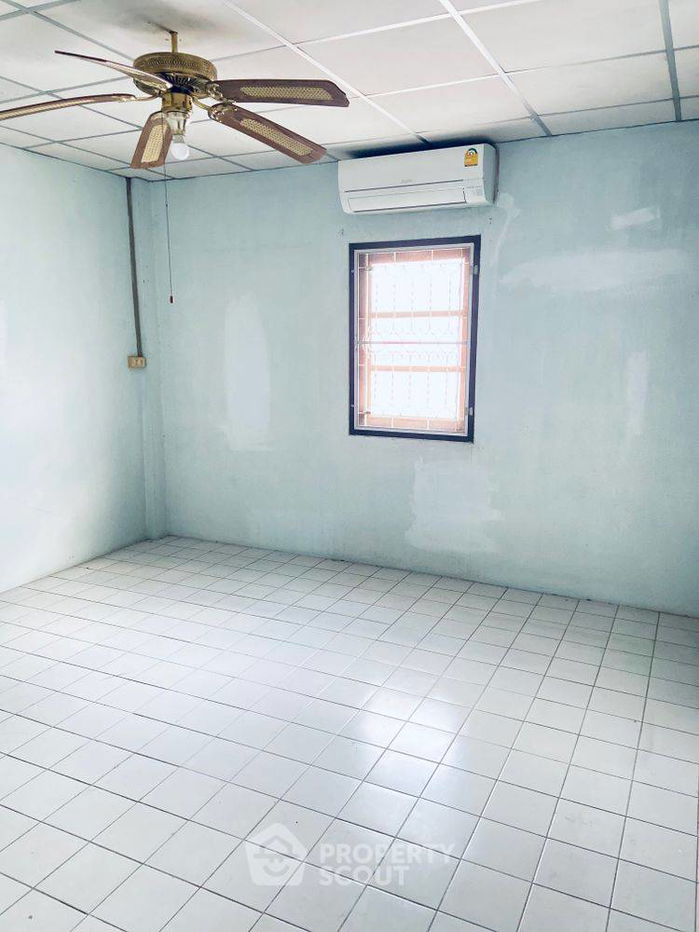 รูป ทาวน์เฮ้าส์ 2-ห้องนอน ใกล้ MRT เพชรเกษม 48 (ID 2431019) - รูปที่ 7/9