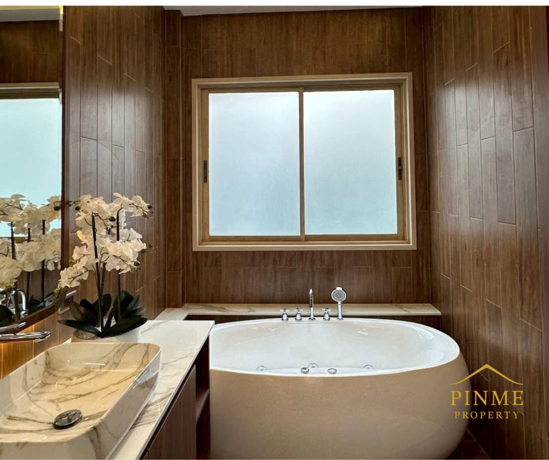 picture For Rent Luxury Pool Villa at Baan Mae Bibury, Pattaya - 10/18