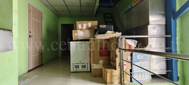 รูป อาคารพาณิชย์ 3 ชั้นครึ่ง 3 คูหา ติดถนนเพชรเกษม ทำเลดี ราคาถูก - รูปที่ 16/17