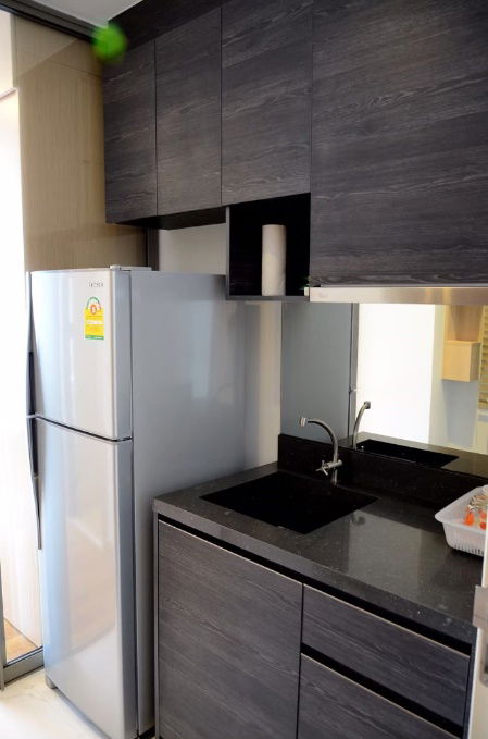 รูป ให้เช่า quad sathorn ห้องราคาดี เฟอร์นิเจอร์ครบ ใกล้ Prime area โลเคชั่นดีเวอร์ ใจกลางสาทร สนใจแอดไลน์ @best_condo - รูปที่ 9/12