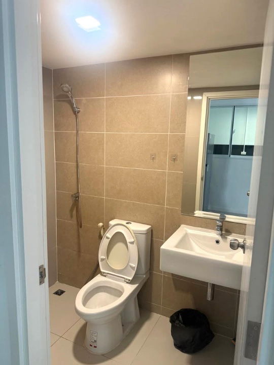 รูป ให้เช่าทาวน์โฮมสองชั้น  3 ห้องนอน 2 ห้องน้ำ 1 ห้องรับแขก 1 ห้องครัว   1  ที่จอดรถ - รูปที่ 14/17