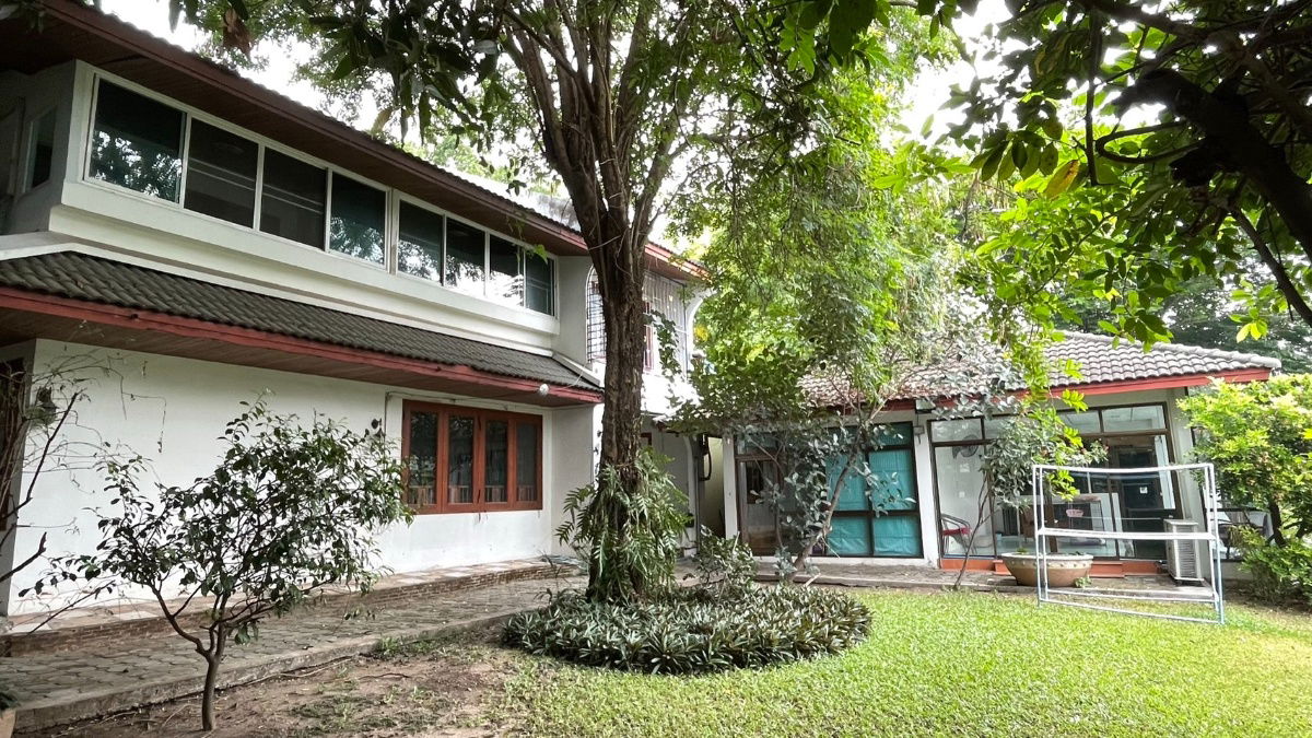 รูป เช่า ขาย บ้านเดี่ยวในสนามกอล์ฟเมืองเอก ทำเลดี บรรยากาศร่มรื่น ขนาด 311 ตรว. - รูปที่ 2/8