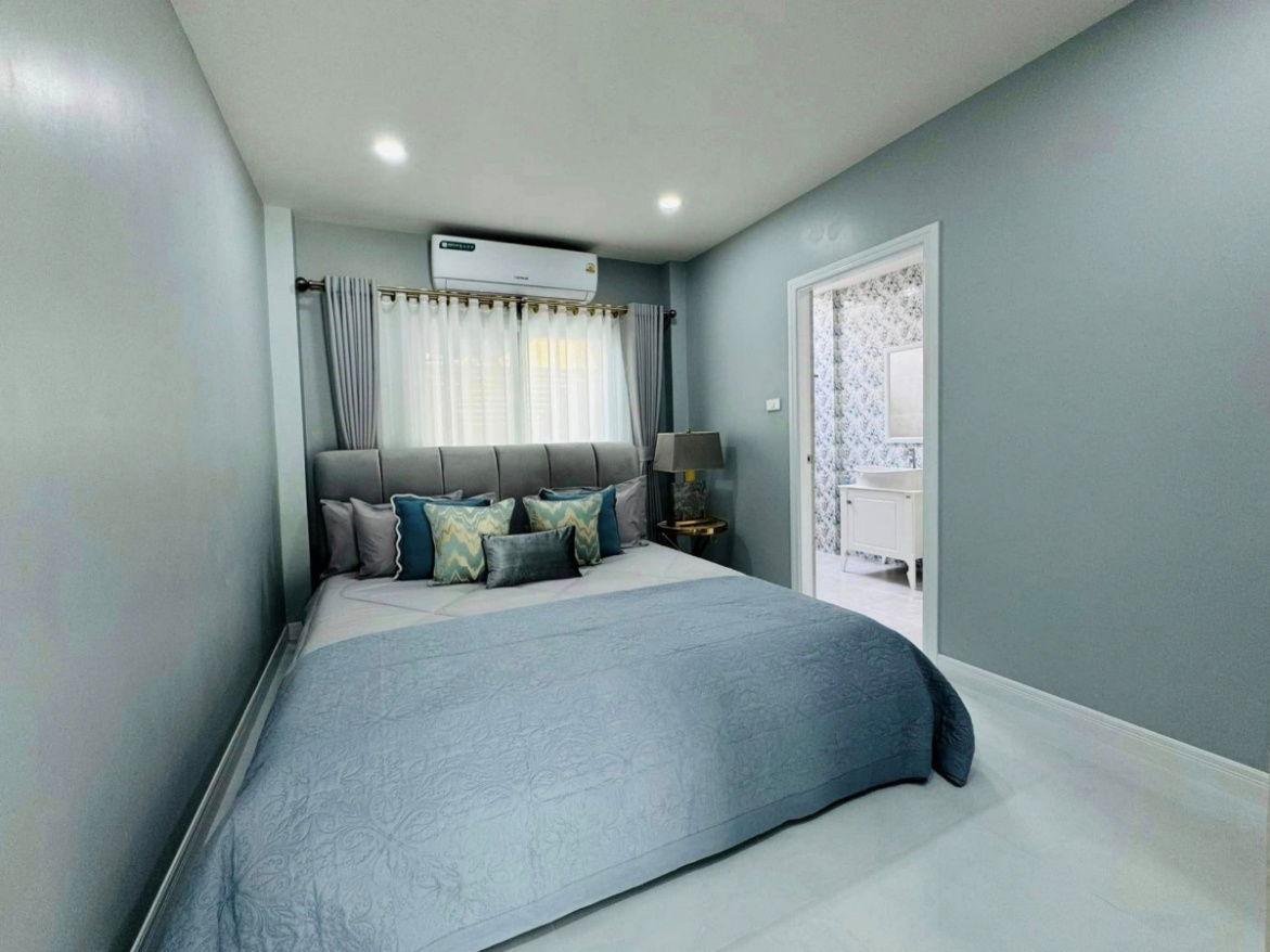 รูป KT0018📲LineID @556ryccg🏡บ้านพูลวิลล่าพัทยาเหนือ 60ตรว 350ตรม 4ห้องนอน เฟอร์นิเจอร์ครบ พร้อมสระน้ำ - รูปที่ 21/25