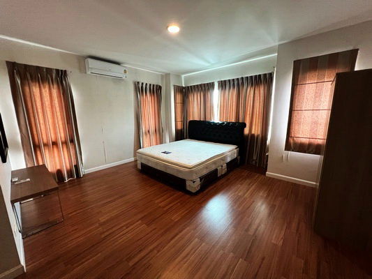 picture FOR RENT MANTANA BANGNA KM.13 / 3 bedrooms 3 bathrooms / 50 Sqw. 170 Sqm. **27,000** CLOSE TO VERSO INTERNATIONAL SCHOOL - 5/15