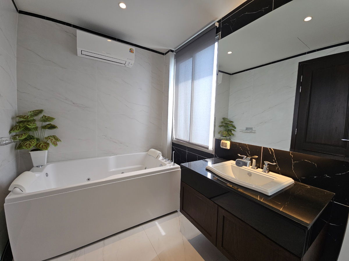 รูป ให้เช่า Perfect Masterpiece Sukhumvit 77 (137 ตร.ว.) 4 นอน 6 น้ำ ติดโรบินสันลาดกระบัง - รูปที่ 31/33