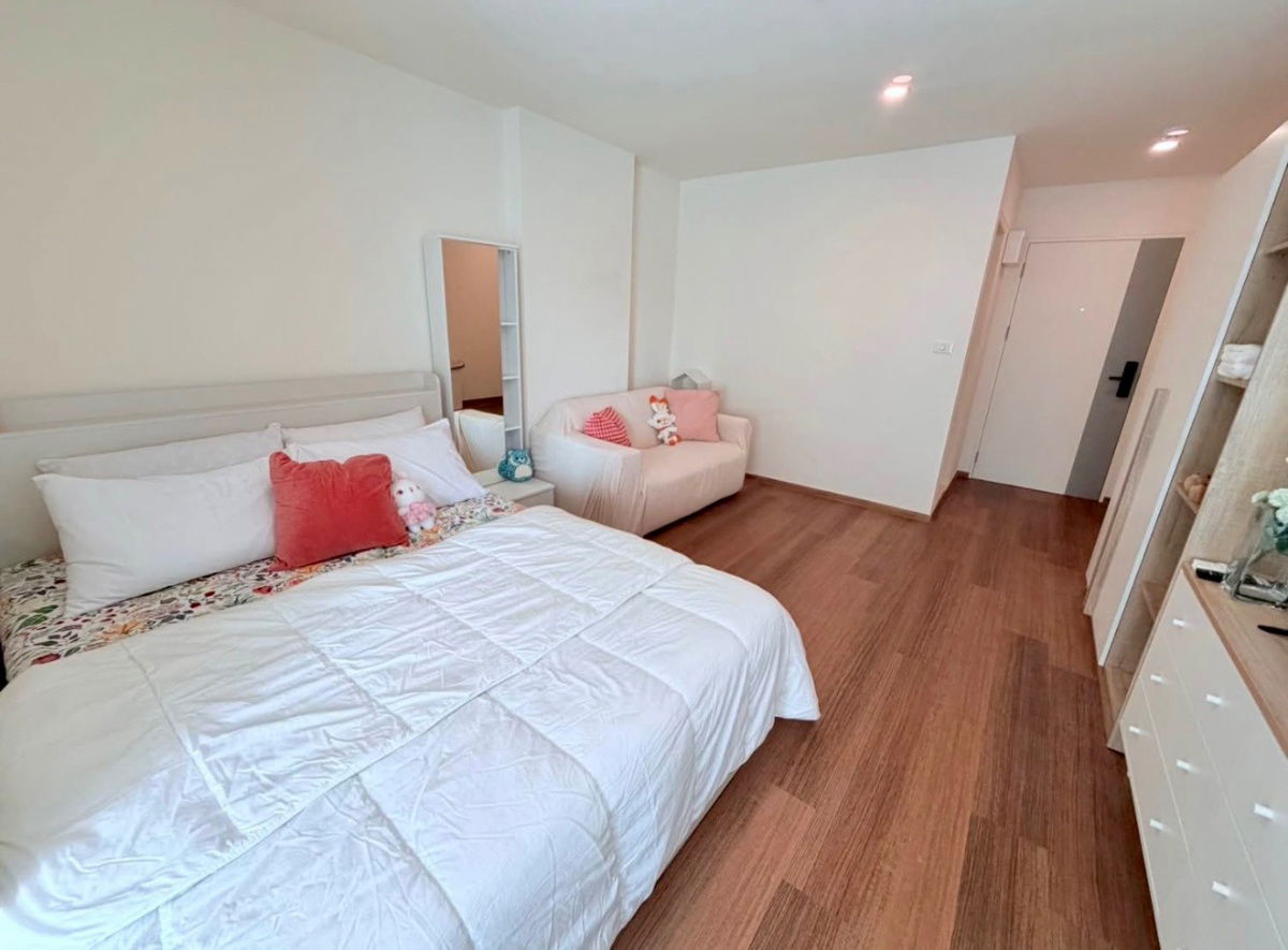 รูป code : E224 ให้เช่าคอนโด ลุมพินี คอนโดทาวน์ เอกชัย 48 (Lumpini Condo Town Ekkachai 48) | ห้องสวย เฟอร์ครบ มีดิจิตอลดอร์ล็อก พร้อมเข้าอยู่ - รูปที่ 2/11