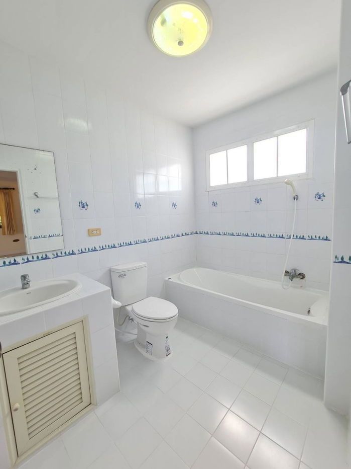 รูป 4 Bedrooms House in Bangsaray for Sale - รูปที่ 16/18