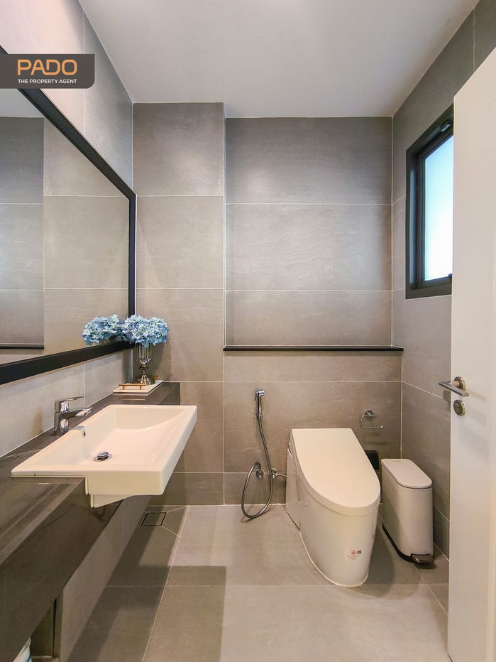 รูป ให้เช่า บ้านหรู แกรนด์ บางกอก บูเลอวาร์ด กรุงเทพกรีฑา (Grand Bangkok Boulevard Krungthepkritha) 4 ห้องนอน 5 ห้องน้ำ 4 จอดรถ - รูปที่ 14/40