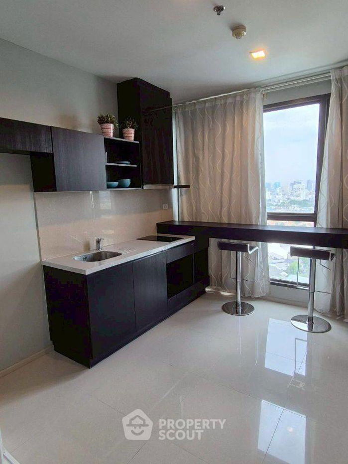 รูป คอนโด 1-ห้องนอน ที่ ริทึ่ม สุขุมวิท 44/1 ใกล้ BTS พระโขนง (ID 558249) - รูปที่ 3/6