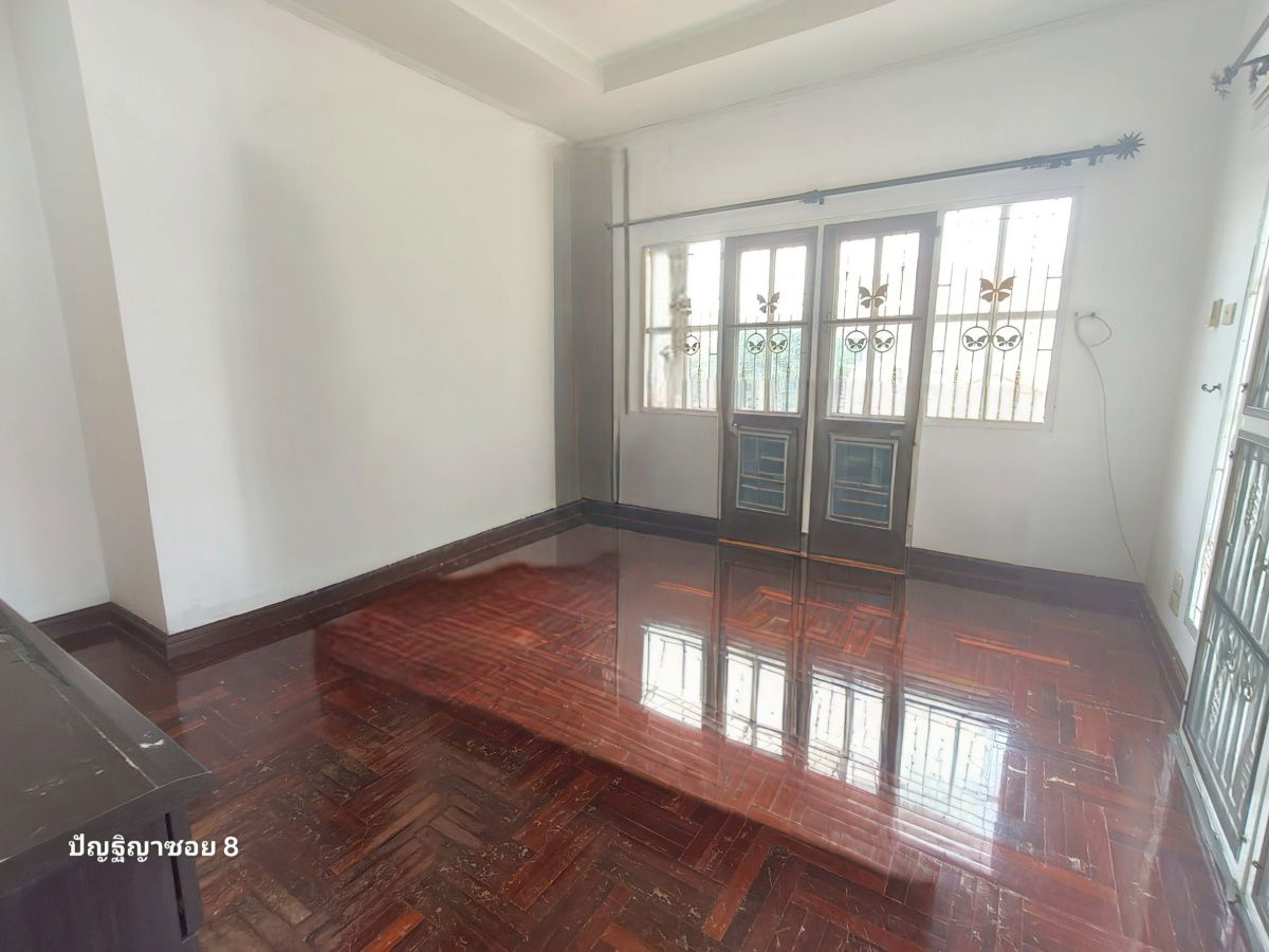 รูป บ้านเดี่ยว 100ตรว. มีนบุรี  ถนนสุวินทวงศ์ 11 หมู่บ้านปัญฐิญา  ทำเลต้นโครงการ นัดชมบ้านโทรเลย 085-318-6868 - รูปที่ 26/37