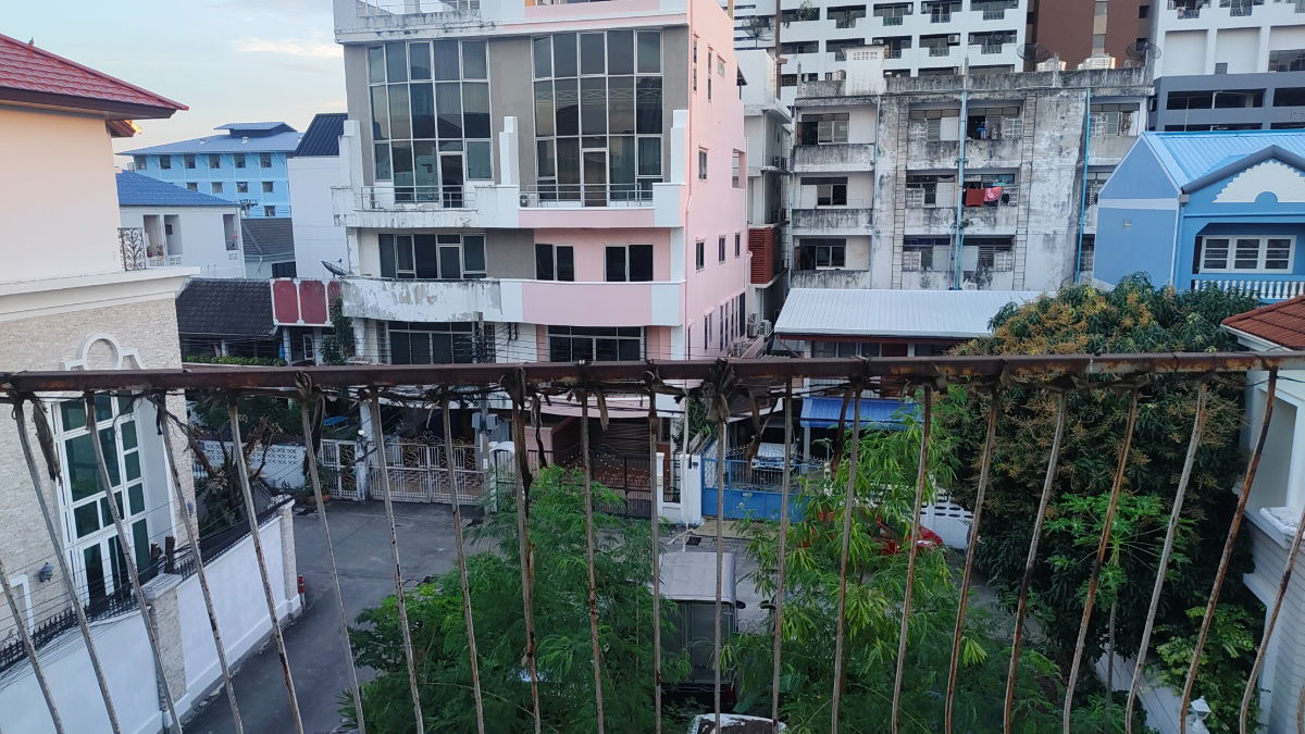 รูป ขาย ตึกแถว 3 คูหา 4 ชั้นครึ่ง ขนาด 59 ตร.ว บากองอนุสรณ์ 2 ช่องนนทรี - รูปที่ 17/31