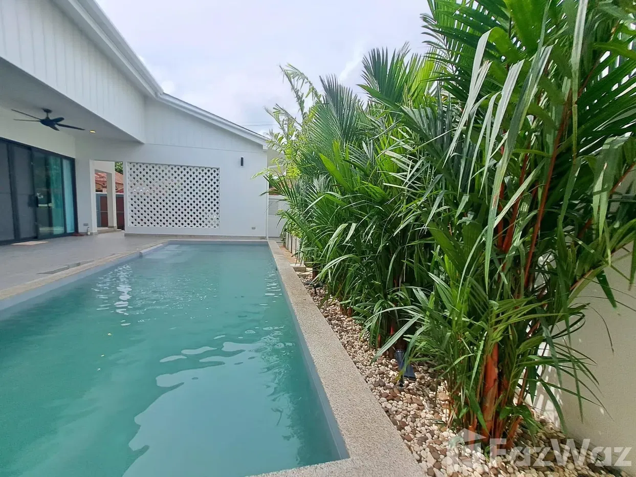 picture 3 Bedroom Villa for sale in Rawai, Phuket 5922749 - 2/16