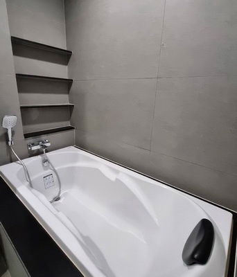 รูป [ให้เช่า] หมู่บ้าน บางกอก บูเลอวาร์ด วิภาวดี - พหลโยธิน / 4 ห้องนอน 5 ห้องน้ำ / 86 ตรว. **90,000** บ้านเดี่ยวโครงการหรู ใกล้ฟิวเจอร์พาร์ครังสิต - รูปที่ 13/14