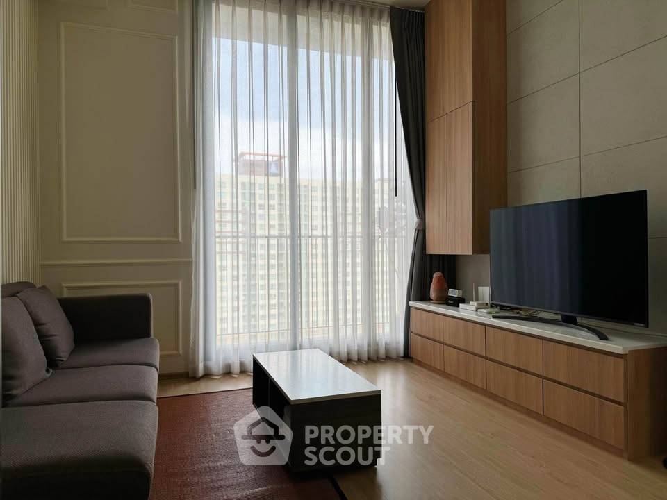 picture 1-BR Condo at Centric Ratchayothin near BTS Ratchayothin (ID 2471453) - 1/6