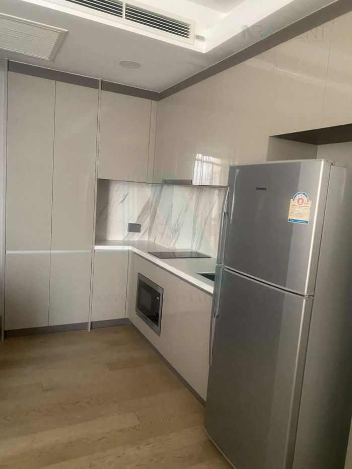 รูป ให้เช่าคอนโด ไซมิส เอ๊กซ์คลูซีพ ควีนส์ อาคาร 1 ชั้น 15 1 ห้องนอน ขนาด 35 ตรม ใกล้ โรงเรียนอักษรานานาชาติ - รูปที่ 2/8