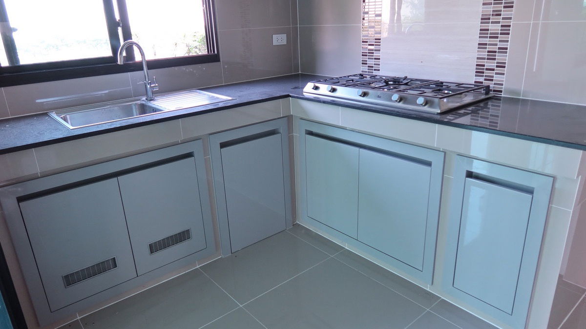 picture For rent Setthasiri Pattanakarn , 4 bedrooms big garden, Pet friendly - 17/18