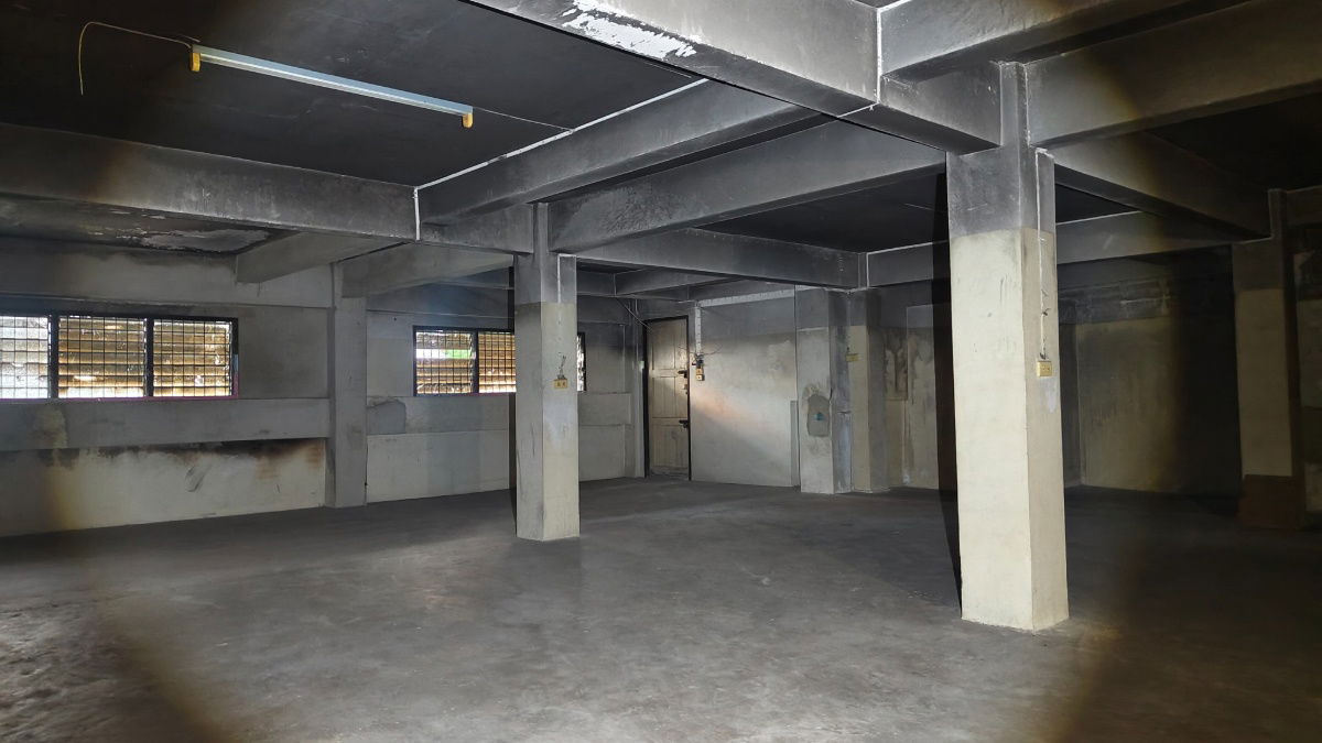 รูป ขาย ตึกแถว 3 คูหา 4 ชั้นครึ่ง ขนาด 59 ตร.ว บากองอนุสรณ์ 2 ช่องนนทรี - รูปที่ 4/31