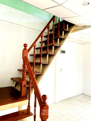 ทาวน์โฮม วิทยาลัยอาชีวศึกษาธนบุรี : ทาวน์เฮ้าส์ 2-ห้องนอน ใกล้ MRT เพชรเกษม 48 (ID 2431019)