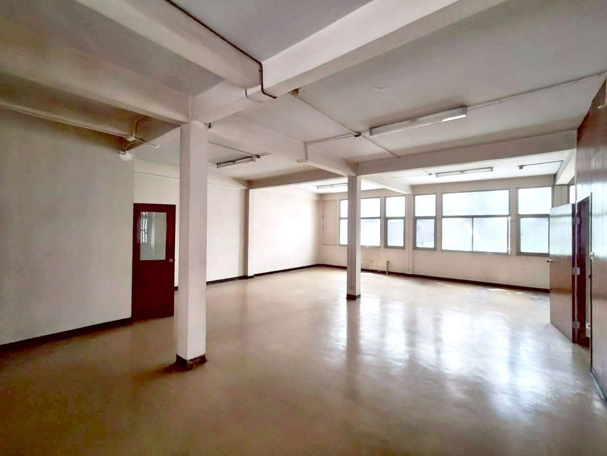 รูป ขายด่วน อาคารพาณิชย์ริมถนนเจริญกรุง ใกล้เอเชียทีค - รูปที่ 3/3