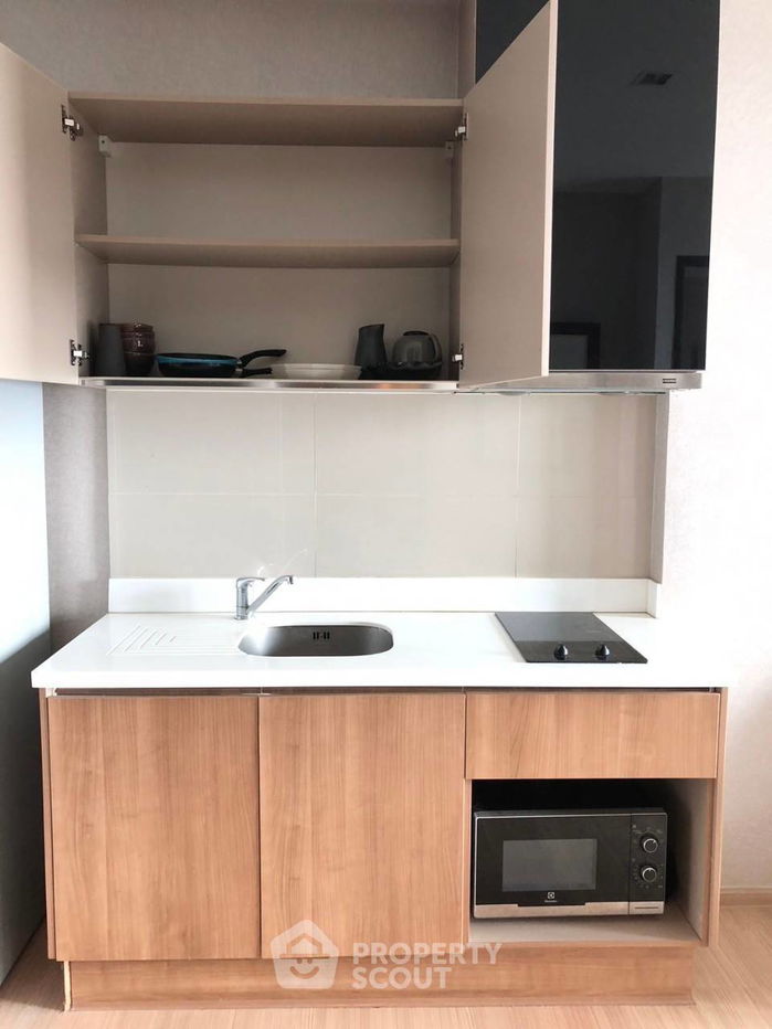 รูป คอนโด 1-ห้องนอน ที่ ริธึ่ม สาทร ใกล้ BTS สะพานตากสิน (ID 1988026) - รูปที่ 3/6