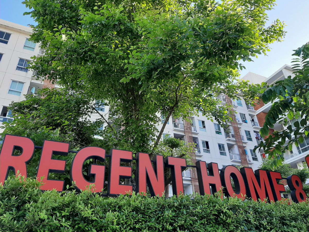 รูป ขายคอนโดใกล้ BTS สายหยุด รีเจ้นท์โฮม 8 ชั้น 6 ห้องมุม โปร่ง ปรับปรุงใหม่หมด บิ้วอินเตียง ตู้เสื้อผ้า soft close - รูปที่ 12/15