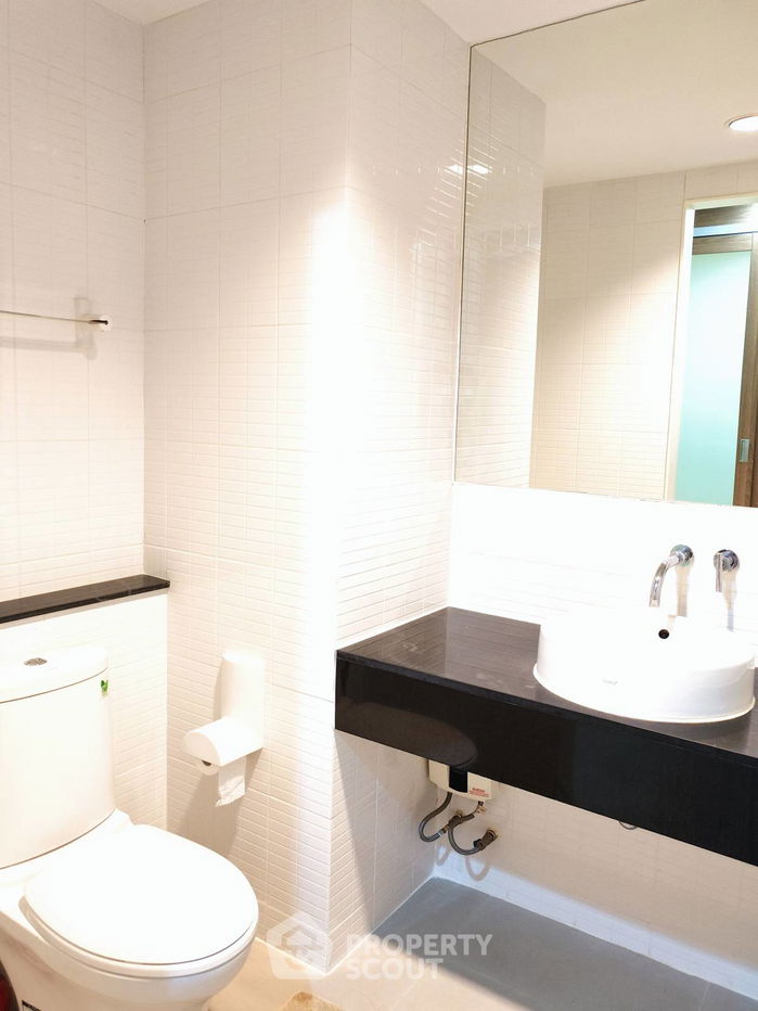 picture 2-BR Condo at Ideo Ladprao 5 near MRT Lat Phrao (ID 2469204) - 9/14