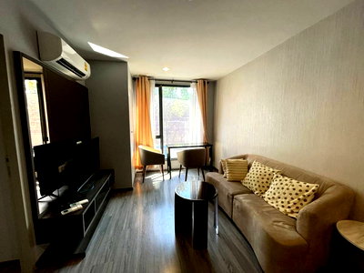 ขายคอนโด : ขาย คอนโด Ideo Mobi Sukhumvit 40 (ไอดีโอ โมบิ สุขุมวิท 40) 34 ตรม 1 นอน 1 น้ำ ชั้น 2 จอดรถได้ 1 คัน