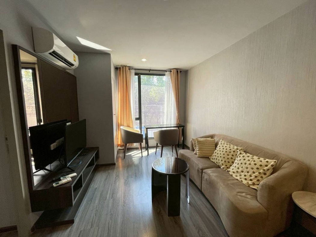 รูป ขาย คอนโด Ideo Mobi Sukhumvit 40 (ไอดีโอ โมบิ สุขุมวิท 40) 34 ตรม 1 นอน 1 น้ำ ชั้น 2 จอดรถได้ 1 คัน - รูปที่ 1/9