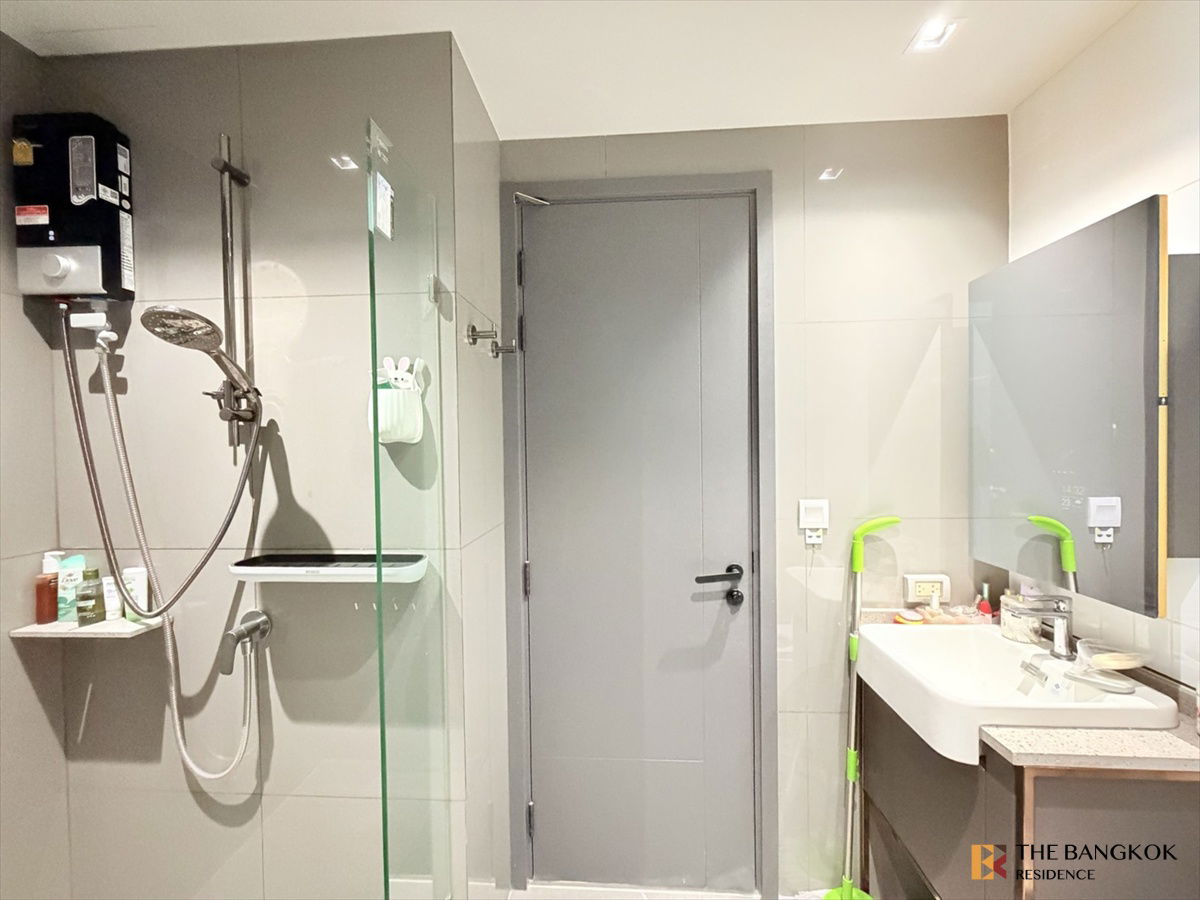 picture Chapter Chula-Samyan 🛏️ Beautiful fully furnished room, ready to move in! 💖 Close to MRT Sam Yan - 11/11