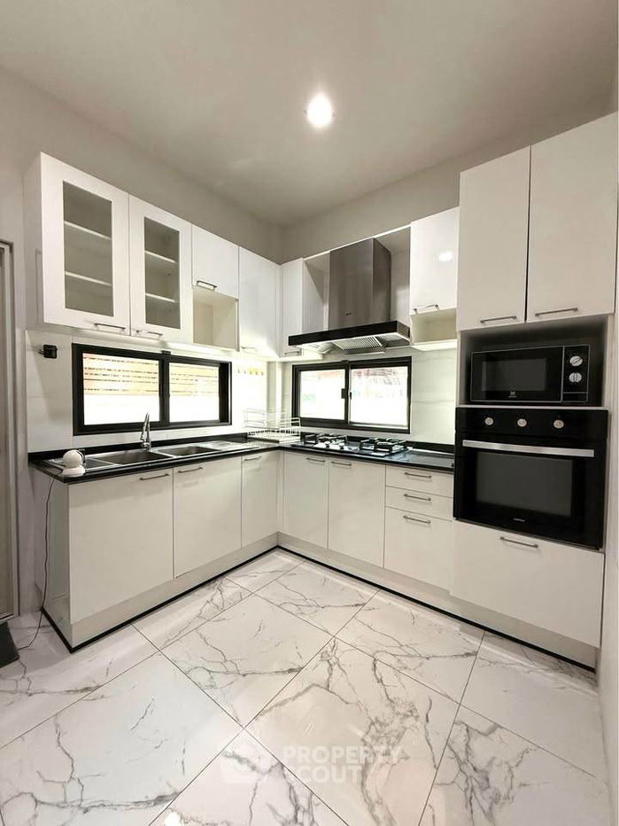 รูป บ้าน 4-ห้องนอน ที่ บางกอก บูเลอวาร์ด บางนา-ศรีนครินทร์ ใน บางแก้ว (ID 2471908) - รูปที่ 10/17