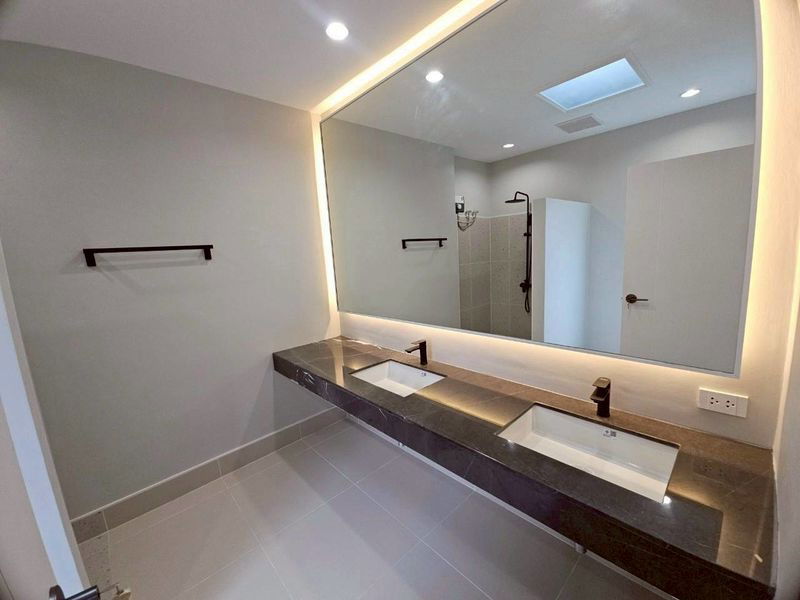 รูป ขายบ้าน ที่ บ้านเดี่ยว 3 ชั้น รีโนเวทใหม่ทั้งหลัง - รูปที่ 5/5