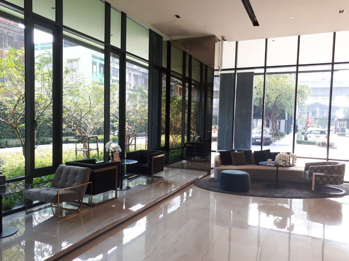 picture For Rent: Ideo Sukhumvit 93 – High Floor 1-Bedroom Condo Near BTS Bang Chak (80 m) - 11/19
