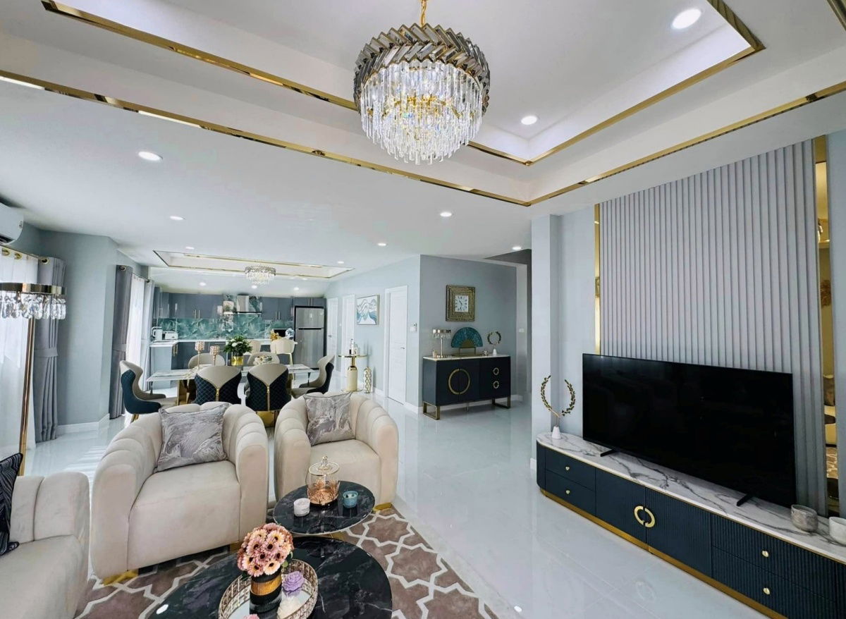 รูป KT0018📲LineID @556ryccg🏡บ้านพูลวิลล่าพัทยาเหนือ 60ตรว 350ตรม 4ห้องนอน เฟอร์นิเจอร์ครบ พร้อมสระน้ำ - รูปที่ 1/25