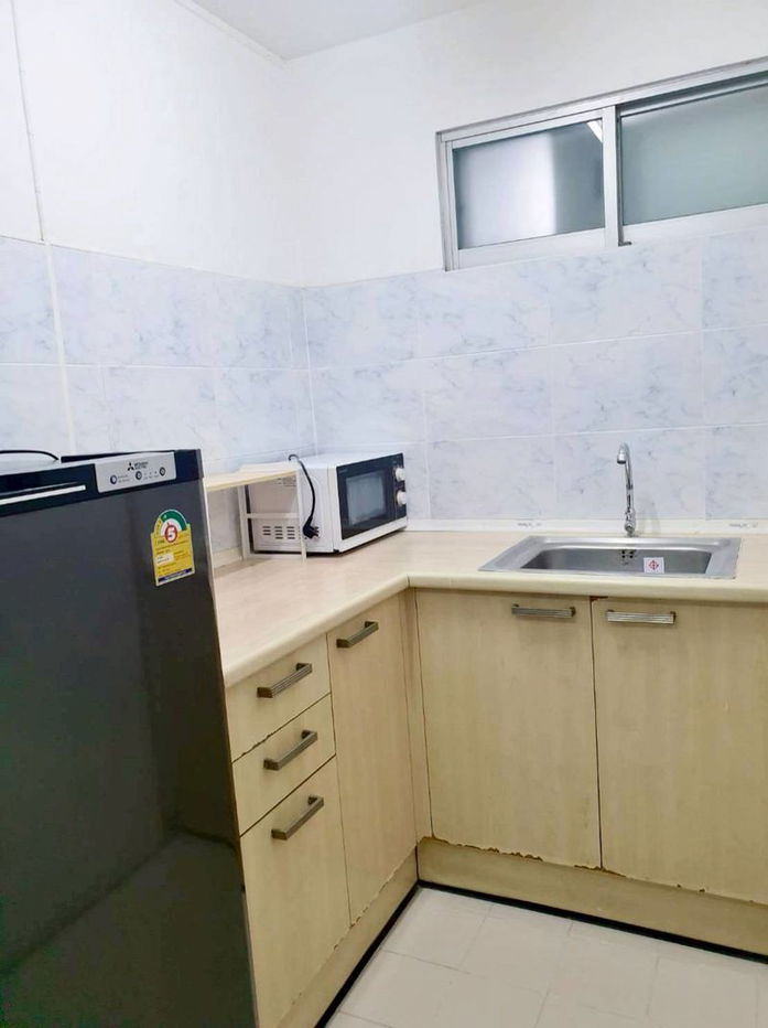 picture Condo for rent, Lum Phini Center, Lad Phrao 111 (Hong Studio), 3th floor, Building B, located on Soi Lad Phrao 111, near the hospital in Ved Thani - 6/8