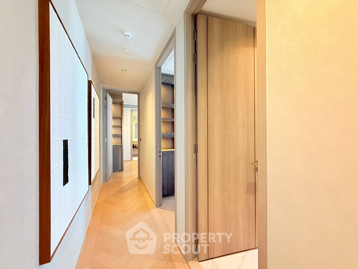 picture 2-BR Condo at The Reserve Sathorn near BTS Sala Daeng (ID 2466588) - 8/20